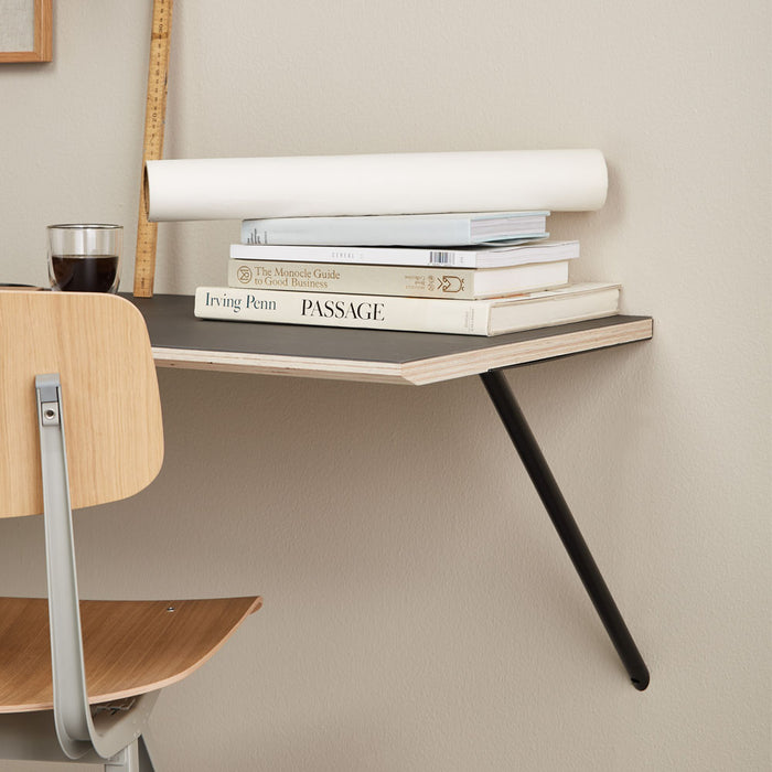 Kleines Bücherregal – EVOLVE – aus massiver Eiche