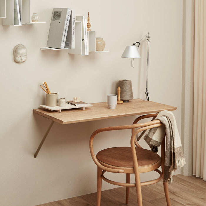 Kleines Bücherregal – EVOLVE – aus massiver Eiche