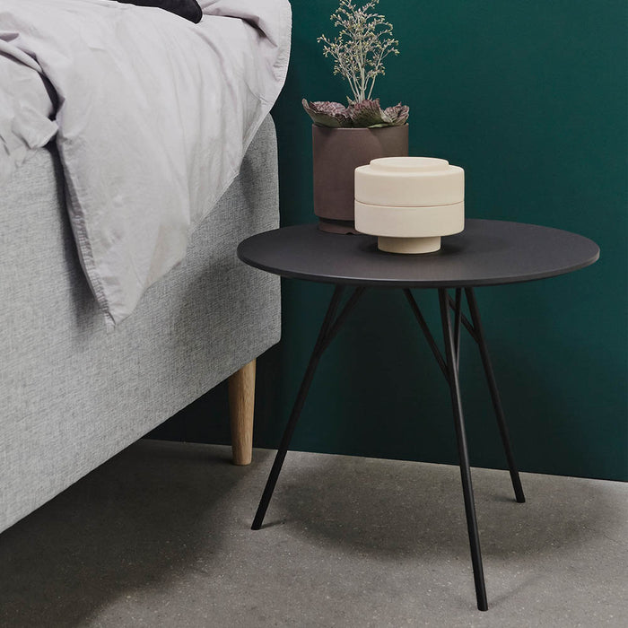 Kleines Bücherregal – EVOLVE – aus massiver Eiche