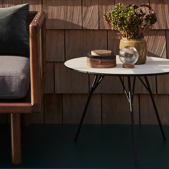 Kleines Bücherregal – EVOLVE – aus massiver Eiche